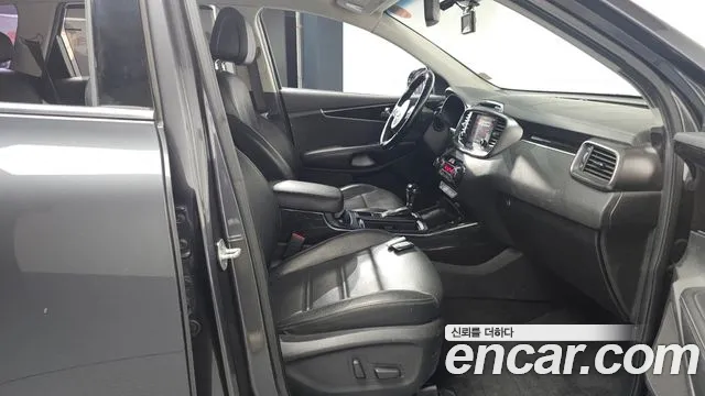 Kia Sorento 2015 — фото 11