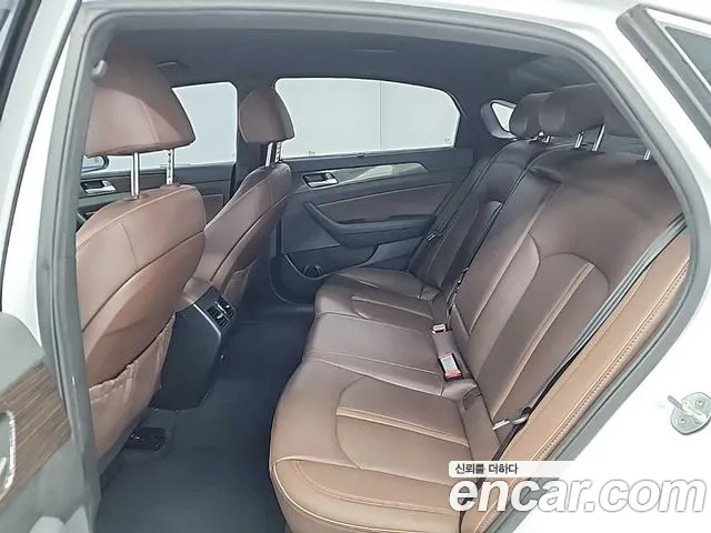 Hyundai Sonata 2018 — фото 12