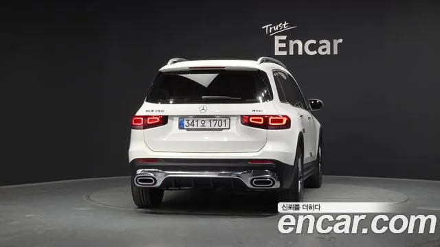 Mercedes-Benz GLB-Class 2022 — фото 4