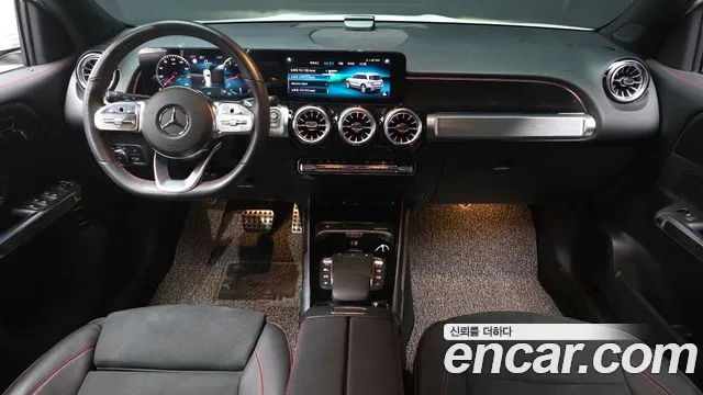 Mercedes-Benz GLB-Class 2022 — фото 7