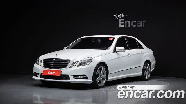 Mercedes-Benz E-Class 2013 — фото 1