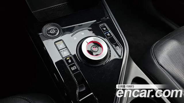 Kia Niro 2023 — фото 9