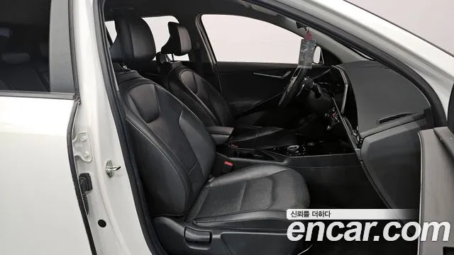 Kia Niro 2023 — фото 10