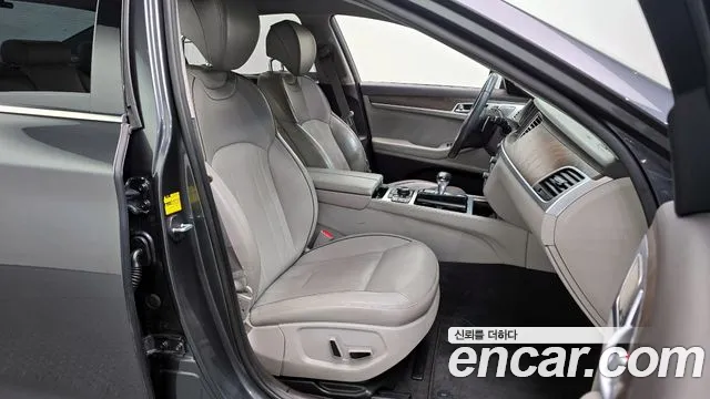 Genesis G80 2018 — фото 10