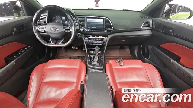Hyundai AVANTE 2018 — фото 7
