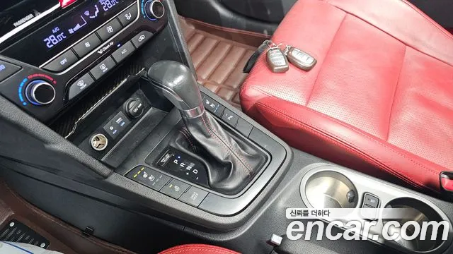 Hyundai AVANTE 2018 — фото 9