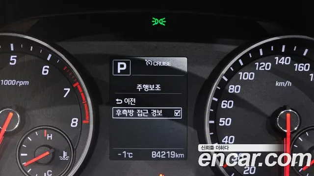 Hyundai AVANTE 2018 — фото 16
