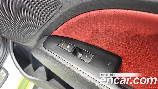 Hyundai AVANTE 2018 — фото 18