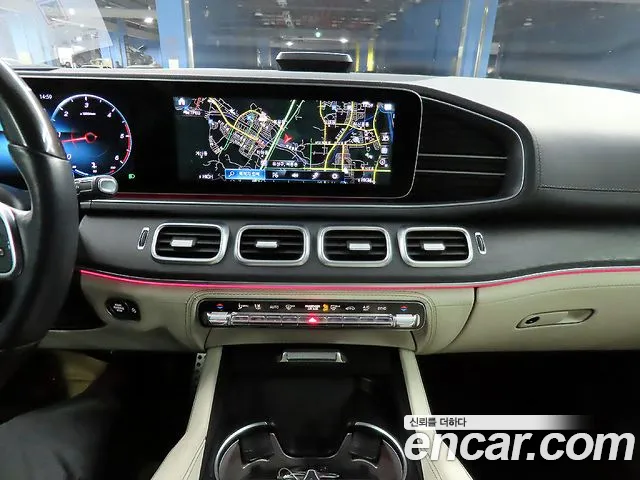 Mercedes-Benz GLS-Class 2023 — фото 12