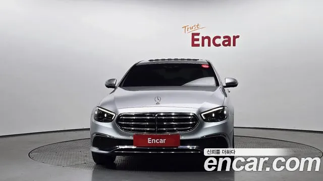 Mercedes-Benz E-Class 2021 — фото 3