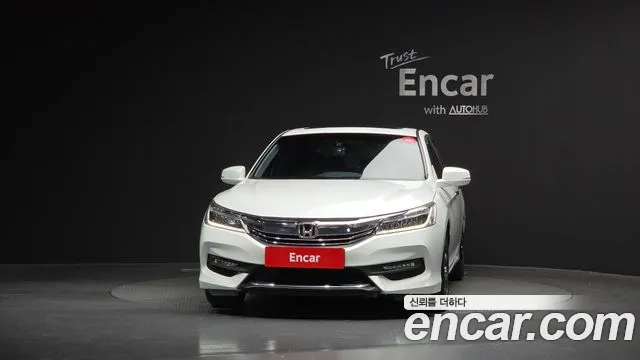 Honda Accord 2017 — фото 3