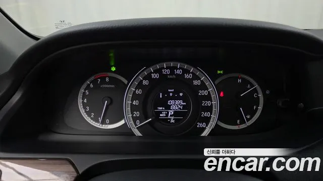 Honda Accord 2017 — фото 8