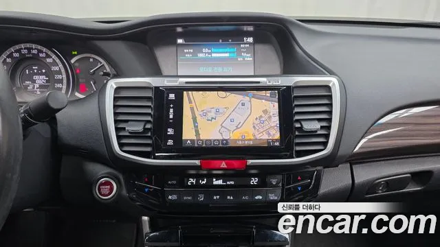 Honda Accord 2017 — фото 14