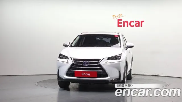 Lexus NX 2015 — фото 3