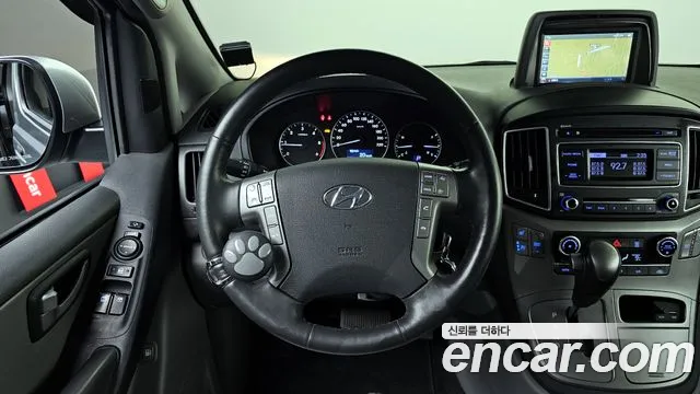 Hyundai Starex 2019 — фото 13