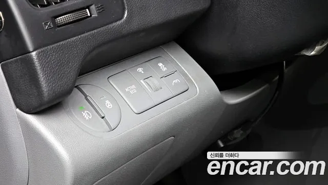 Hyundai Starex 2019 — фото 15
