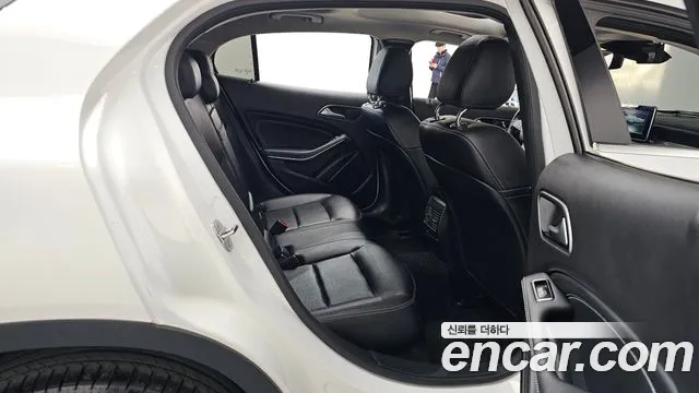 Mercedes-Benz GLA-Class 2019 — фото 12