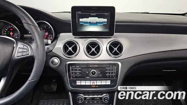 Mercedes-Benz GLA-Class 2019 — фото 14