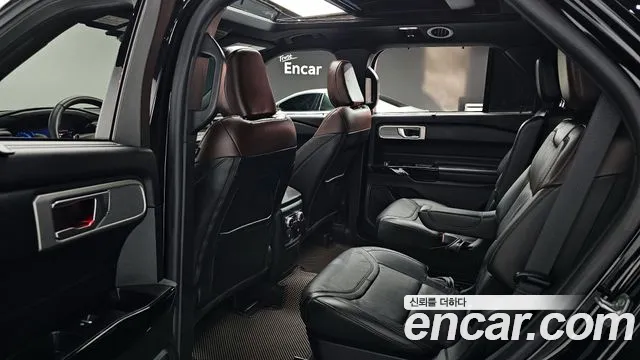 Ford Explorer 2023 — фото 12