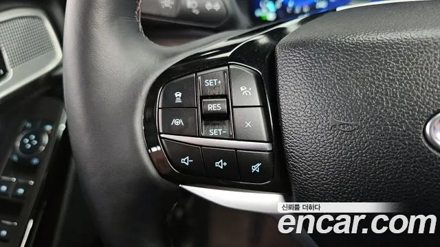 Ford Explorer 2023 — фото 20