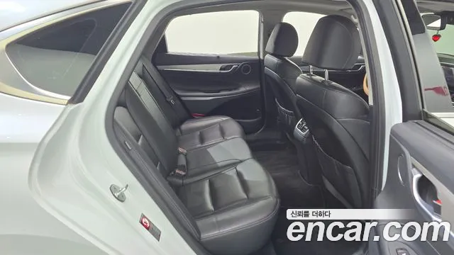 Hyundai Grandeur 2019 — фото 12