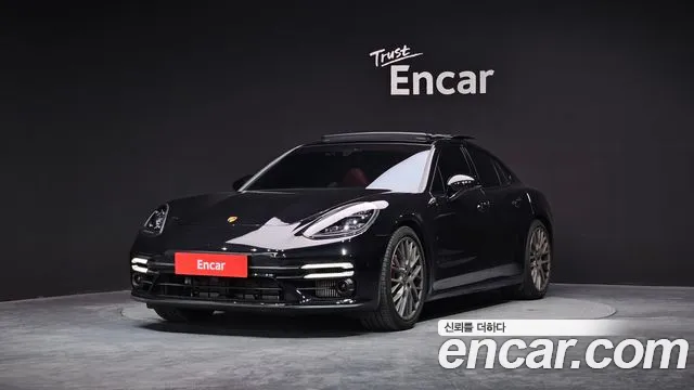 Porsche Panamera 2023 — фото 1