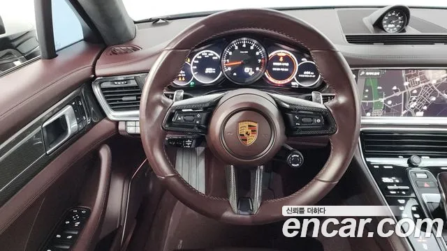 Porsche Panamera 2022 — фото 13