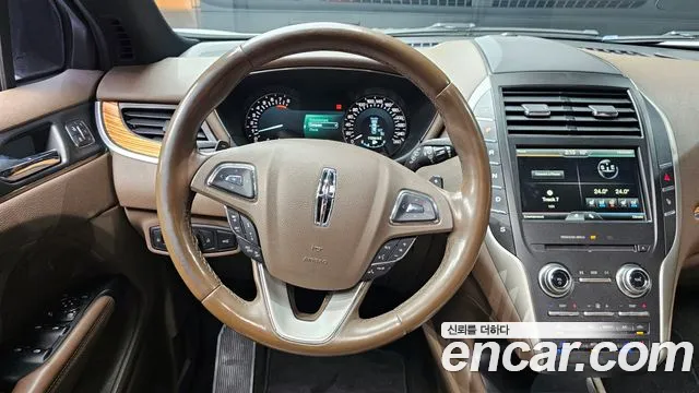 Lincoln MKC 2016 — фото 13