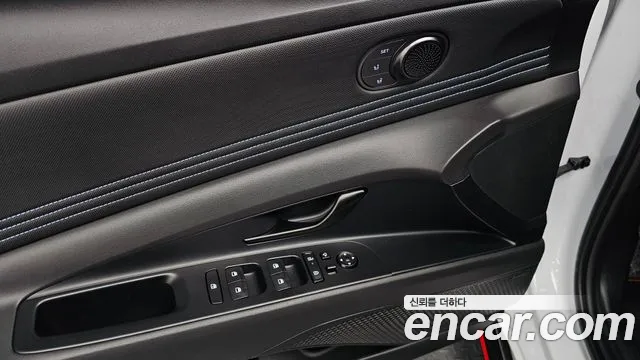 Hyundai AVANTE 2024 — фото 17