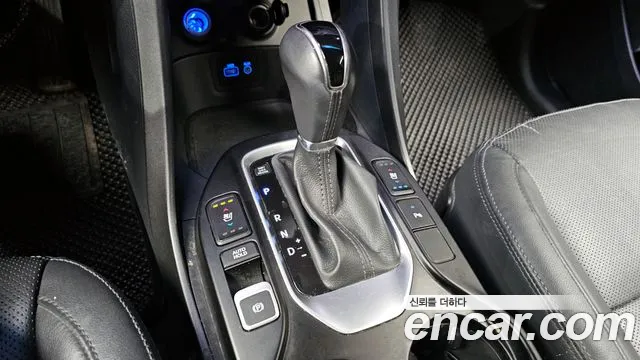 Hyundai Santafe 2016 — фото 9