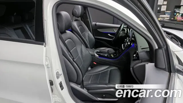 Mercedes-Benz GLC-Class 2021 — фото 12