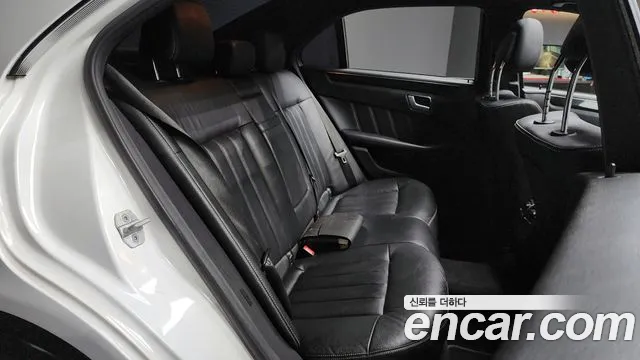 Mercedes-Benz E-Class 2014 — фото 12