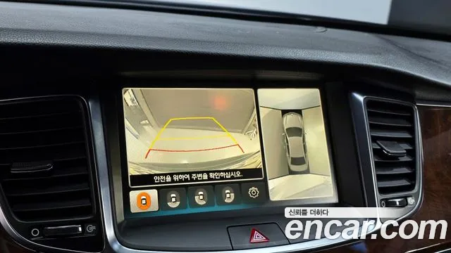 Hyundai Equus 2013 — фото 17