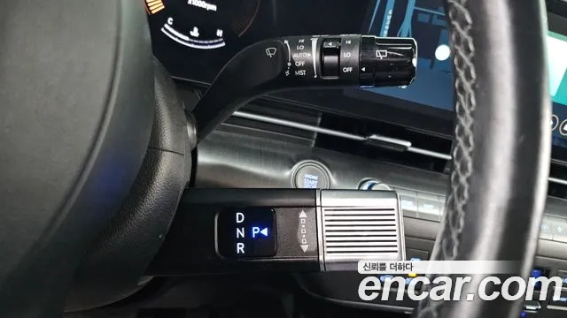 Hyundai Kona 2023 — фото 9