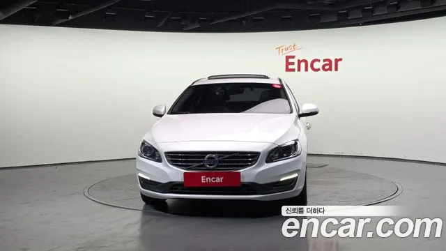 Volvo V60 2017 — фото 3