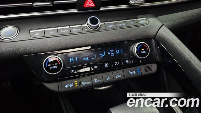 Hyundai AVANTE 2024 — фото 17