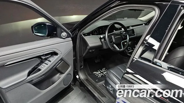 Land Rover Range Rover Evoque 2021 — фото 11