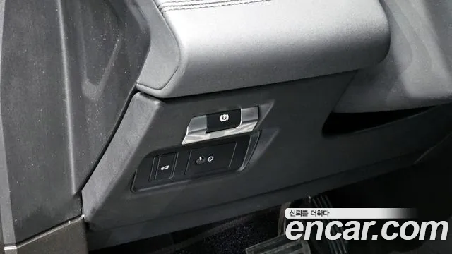 Land Rover Range Rover Evoque 2021 — фото 14