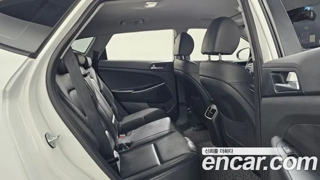 Hyundai Tucson 2019 — фото 12