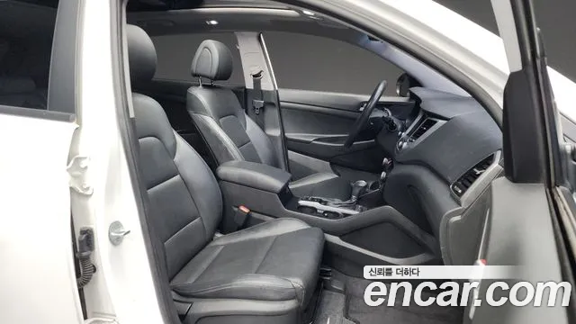 Hyundai Tucson 2016 — фото 11