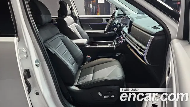 Hyundai Santafe 2024 — фото 10
