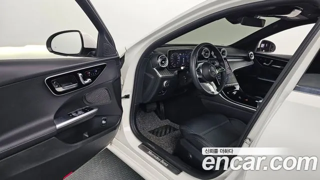 Mercedes-Benz C-Class 2022 — фото 12