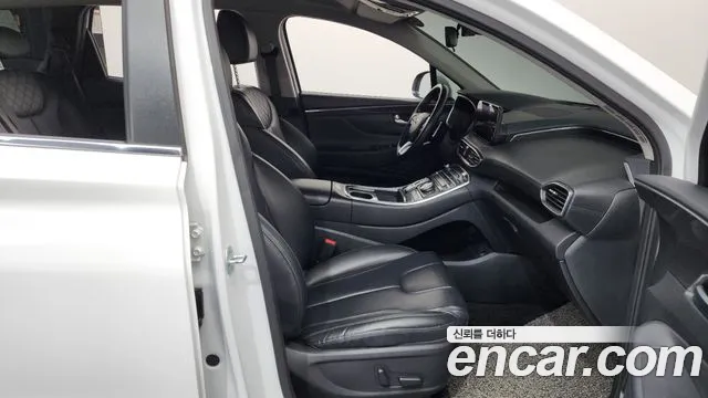 Hyundai Santafe 2021 — фото 11