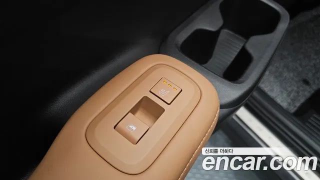Hyundai Santafe 2024 — фото 19