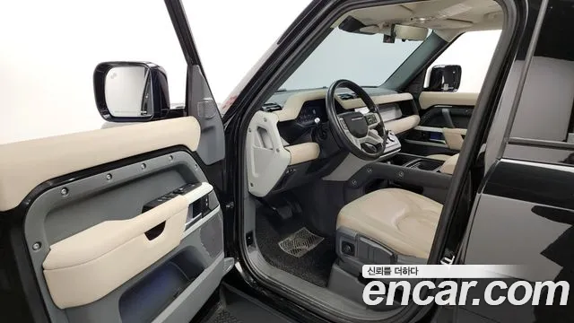 Land Rover Defender 2020 — фото 10