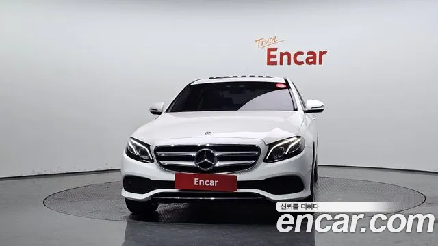 Mercedes-Benz E-Class 2018 — фото 3