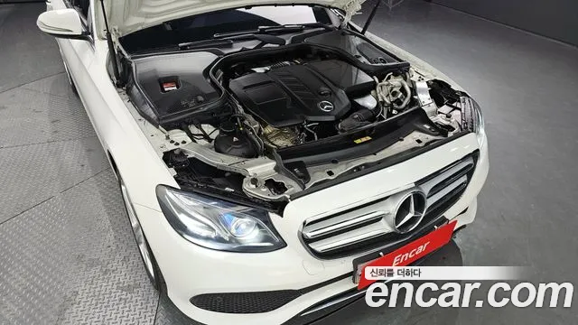 Mercedes-Benz E-Class 2018 — фото 6
