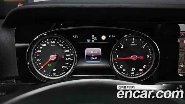 Mercedes-Benz E-Class 2018 — фото 8