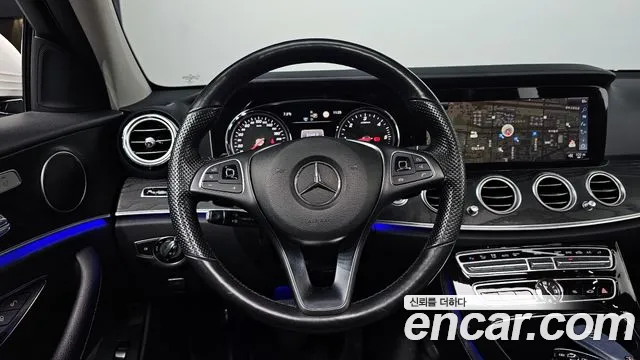 Mercedes-Benz E-Class 2018 — фото 13