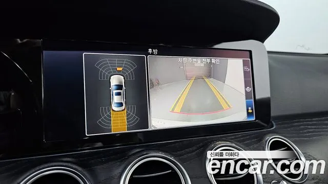 Mercedes-Benz E-Class 2018 — фото 15